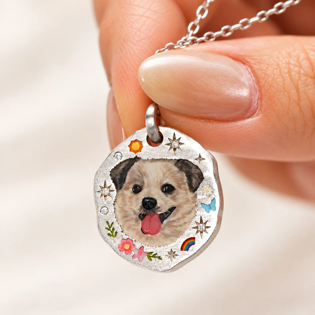 Collier personnalisé en or 18 carats avec portrait d'animal peint à la main